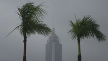 El tifón Nida toca tierra en Hong Kong