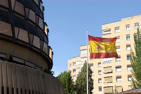 El TC suspende la desconexión de Cataluña