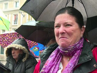 Père Hamel: des milliers de personnes "unies par la peine et l'effroi" pour dire "plus jamais ça".