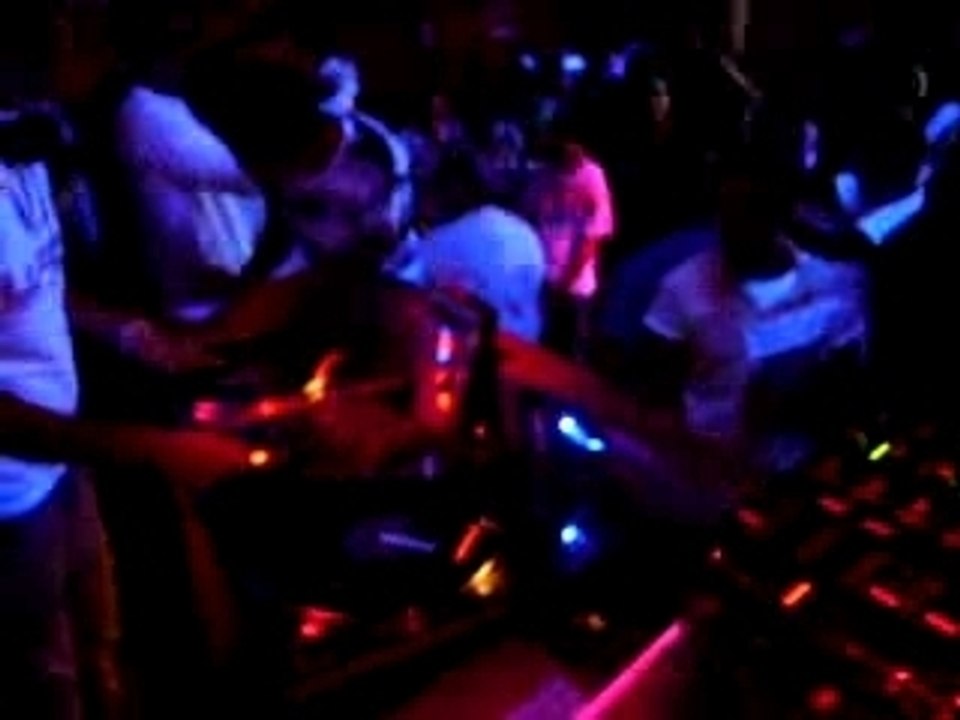 dj jay lool & dj kayz (le midnight)