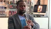 Anthony McGill, Principal clarinet of the NY Philharmonic tries the BD5 clarinet mouthpiece