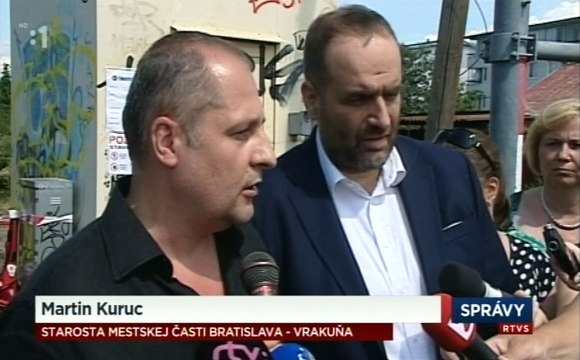 Vrakuňa: železničná zastávka