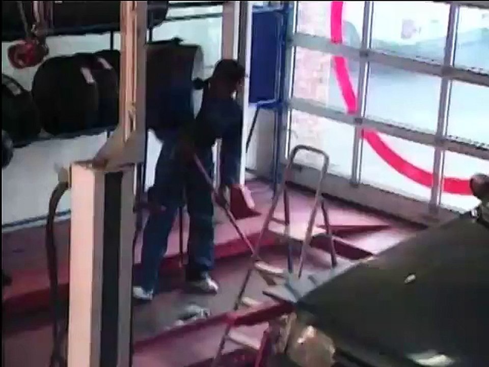 Sego et Sarko sont dans un bateau- BA 2