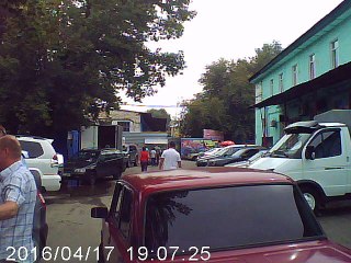 Motorcycle Accident with Both Passengers Tossed onto Street