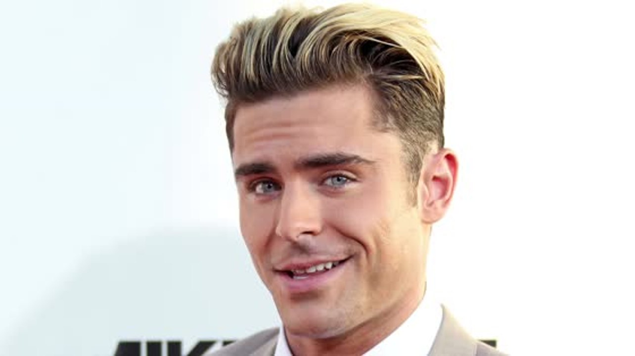 Zac Efron verriet, dass er bei Tinder keine einzige Frau abbekam
