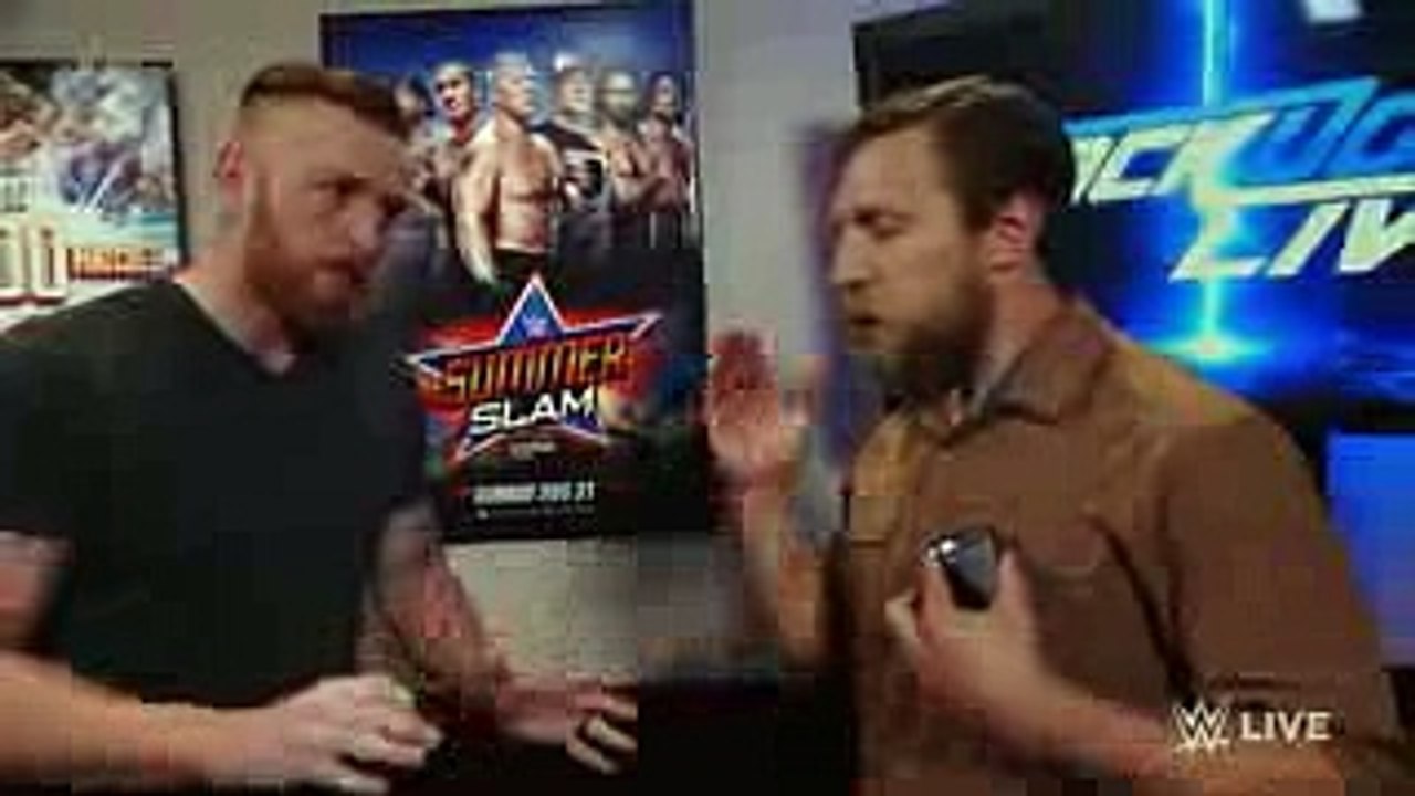 Rhyno begrüßt Heath Slater mit einem Gore  SmackDown Live, 2. August 2016