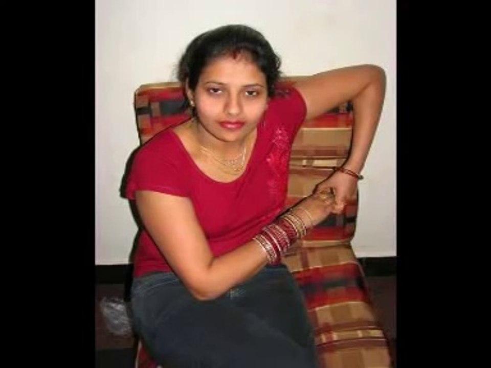 কলকাতার এক মহিলা পরকীয়া করার জন্য কীভাবে এক যুবককে পটালো   ফোনালাপে শুনুন