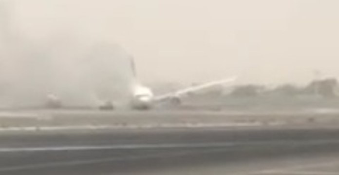 Emirates Plane Skids to a Halt After Emergency Landing