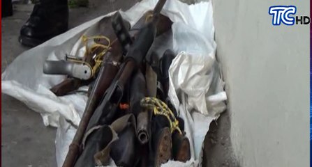Hallan armas en el interior de costales en Machala