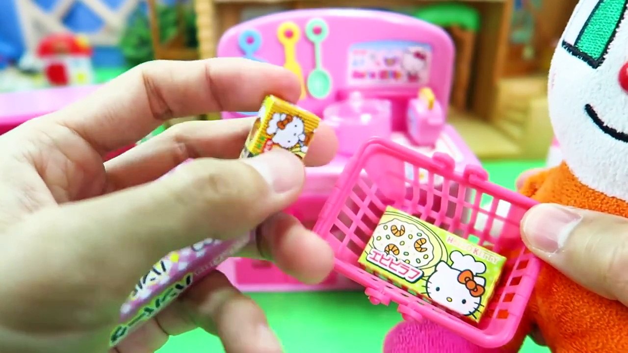 アンパンマン おもちゃアニメ ハローキティ キッチンセットでカレー作り ドキンちゃん おままごと ごっこ遊び