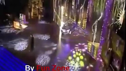 Check out Fawad Khan’s Entry @ IIFA Rocks 2016