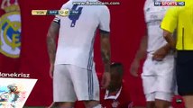 Arturo Vidal Gets Injured - Bayern Munich vs Real Madrid - International Champions Cup - 03/08/2016