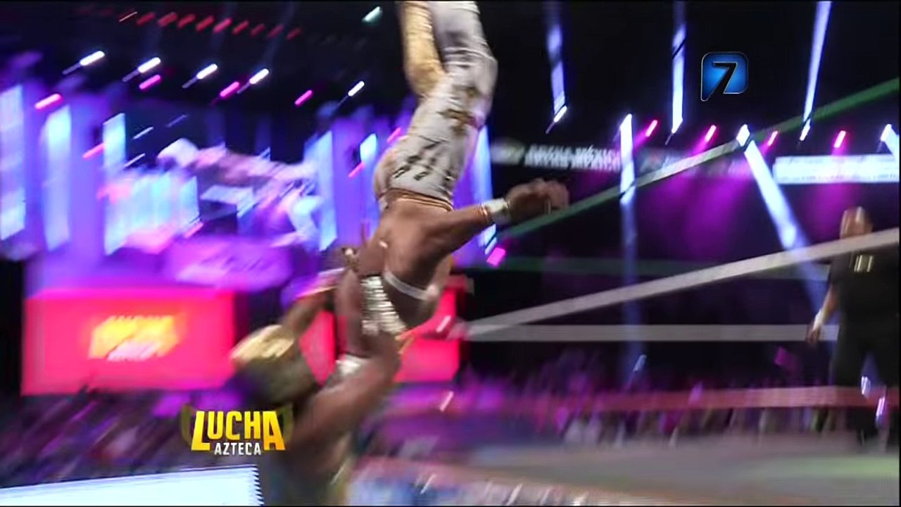 Mascara Dorada vs Caristico