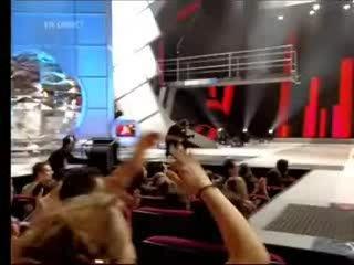 KYLIE M./RED BLOODED WOMAN CONCIERTOLIVE