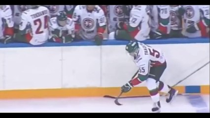 Russian hockey player turns stick into a javelin for the most unbelievable shootout goal