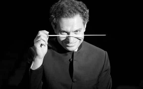 Mozart Requiem- Introitus-Kyrie-Dies Irae - Michalis Economou, conductor __BLACK & WHITE MYRON