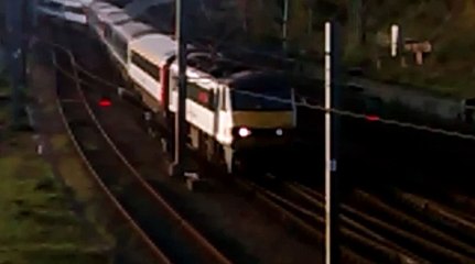 90014 Norfolk and Norwich Festival - 82112 Pass Thorpe Junction (20/10/2015)