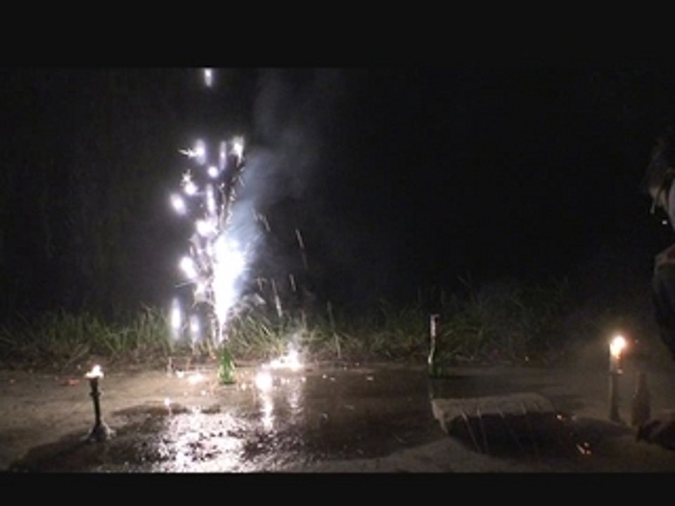 ! !! !!! Explosions-->Coca+Mentos-->Feu d'artifices !!! !! !