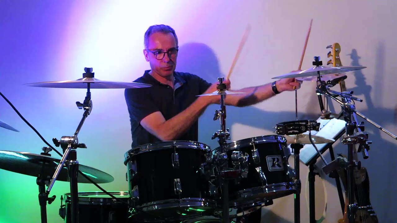 Reprise de Comfortably Numb (Pink Floyd) par Playtime