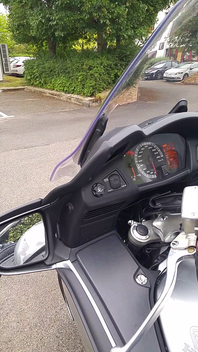 Buzzer de clignotant sur Pan European ST1300