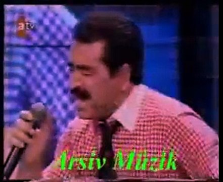 Yavuz Bingöl Çalıp Tatlıses Söylüyor Yazı Bilmem - İbo Show