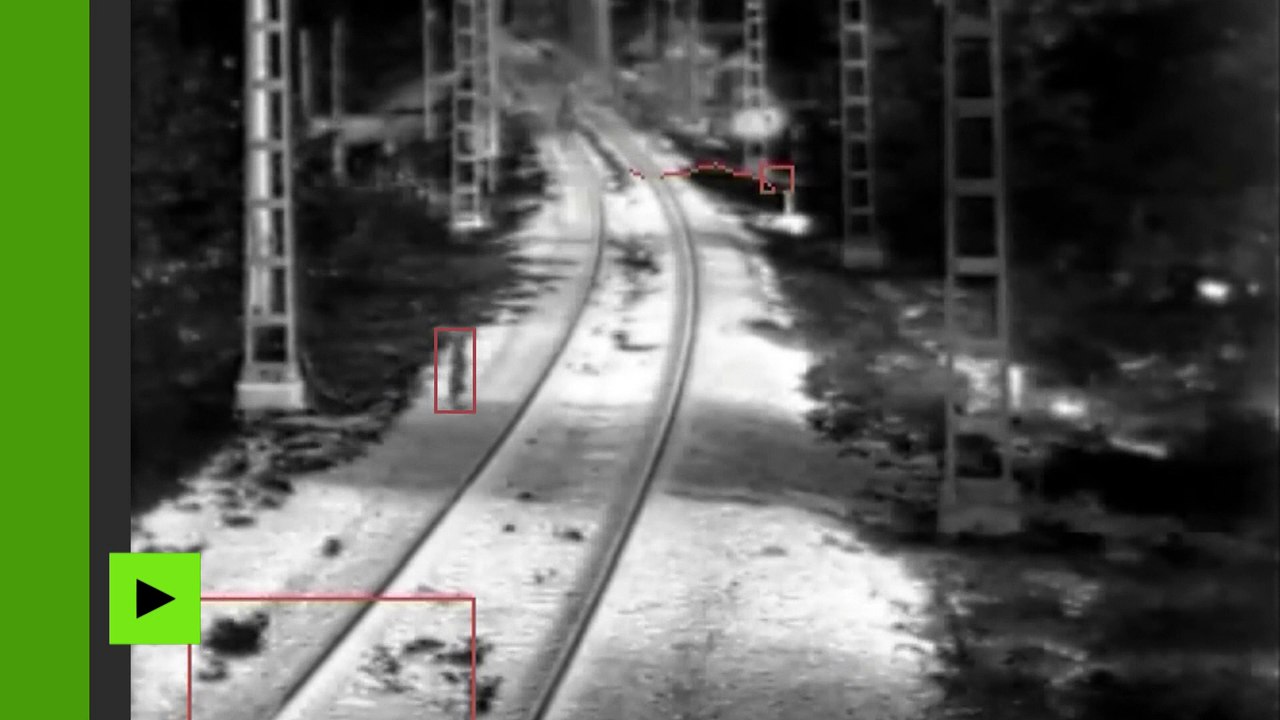 Un bambin sur une voie ferrée sauvé in extremis à l'approche d'un train