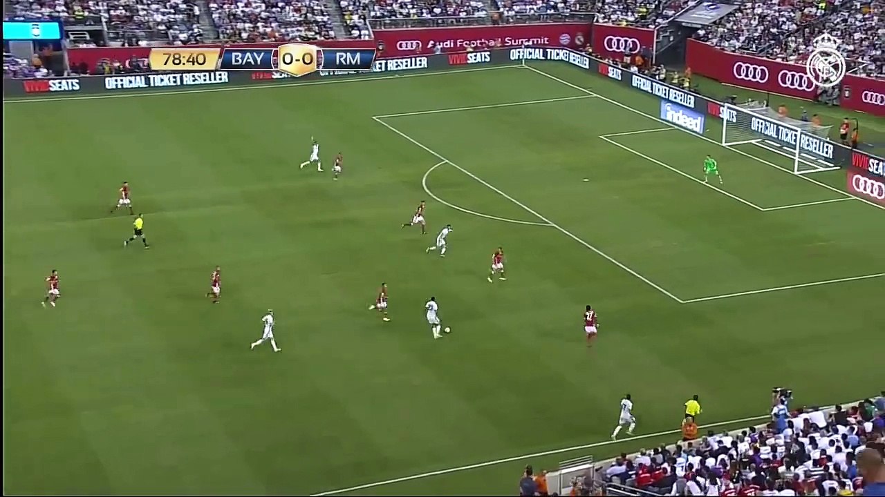 Danilo AMAZING Goal vs. Bayern Munich