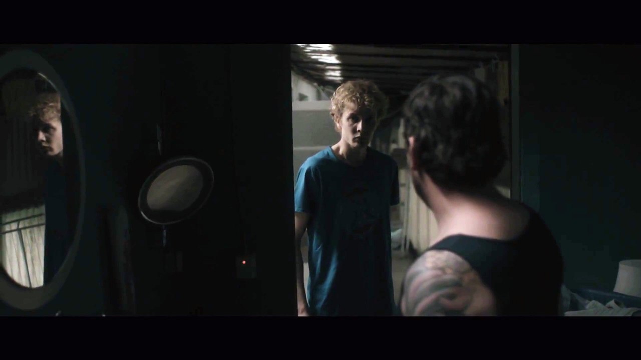 Aux Mains des Hommes - Extrait VO