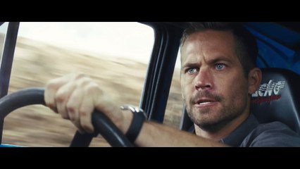 Fast and Furious 6 - Extrait Brian Sauve Roman du tank VF