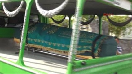 Küçük Nehir'in Evine Ateş Düştü.