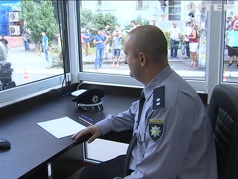 В Киеве открыли прозрачный офис полиции