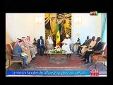 Vidéo: Le ministre saoudien des Affaires étrangères reçu au palais. Regardez