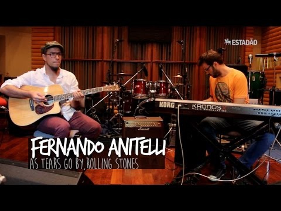 Fernando Anitelli canta 'As Tears Go By' dos Rolling Stones
