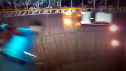 keren..ATRAKSI TONG SETAN MOBIL DAN MOTOR (CRAZY WHEEL)