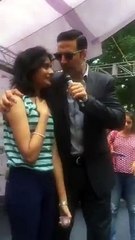 This fan couldn't believe her luck when she got a chance to spend a few minutes with Akshay Kumar