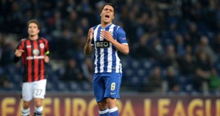 Porto'da Forma Giyen Josue, Galatasaray İnadı Yüzünden Kadro Dışı Kaldı