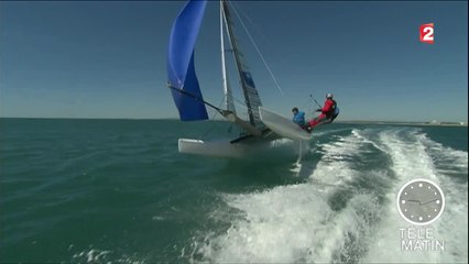 Sport samedi - Un gars, une fille sur un bateau