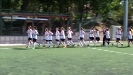 Edirne'nin İlk Kadın Futbol Takımı Sezona Hazırlanıyor