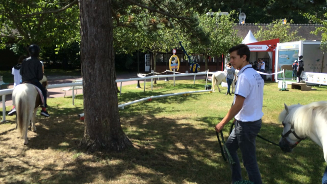 Aux courses avec les enfants du Secours populaire