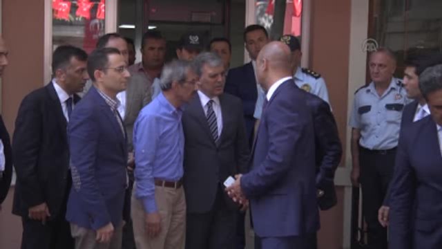 11. Cumhurbaşkanı Gül, Çengelköy Sabancı Polis Merkezi'ni Ziyaret Etti