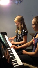 piano-4mains-marie-camille