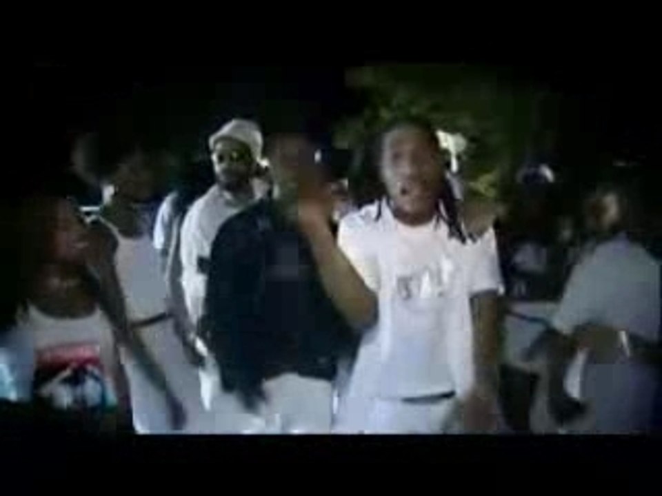 Sael ft Admiral T-Mets nous à l'aise