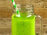 Healthy Recipes: Blueberry Matcha Green Tea Smoothie