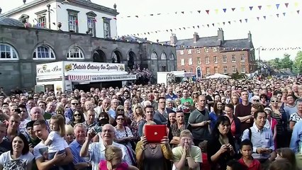 Ẩm thực đường phố   Cuộc thi ăn hàu sống có một không hai