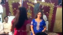 Hot Dasi Girls dnace On A Wedding Party