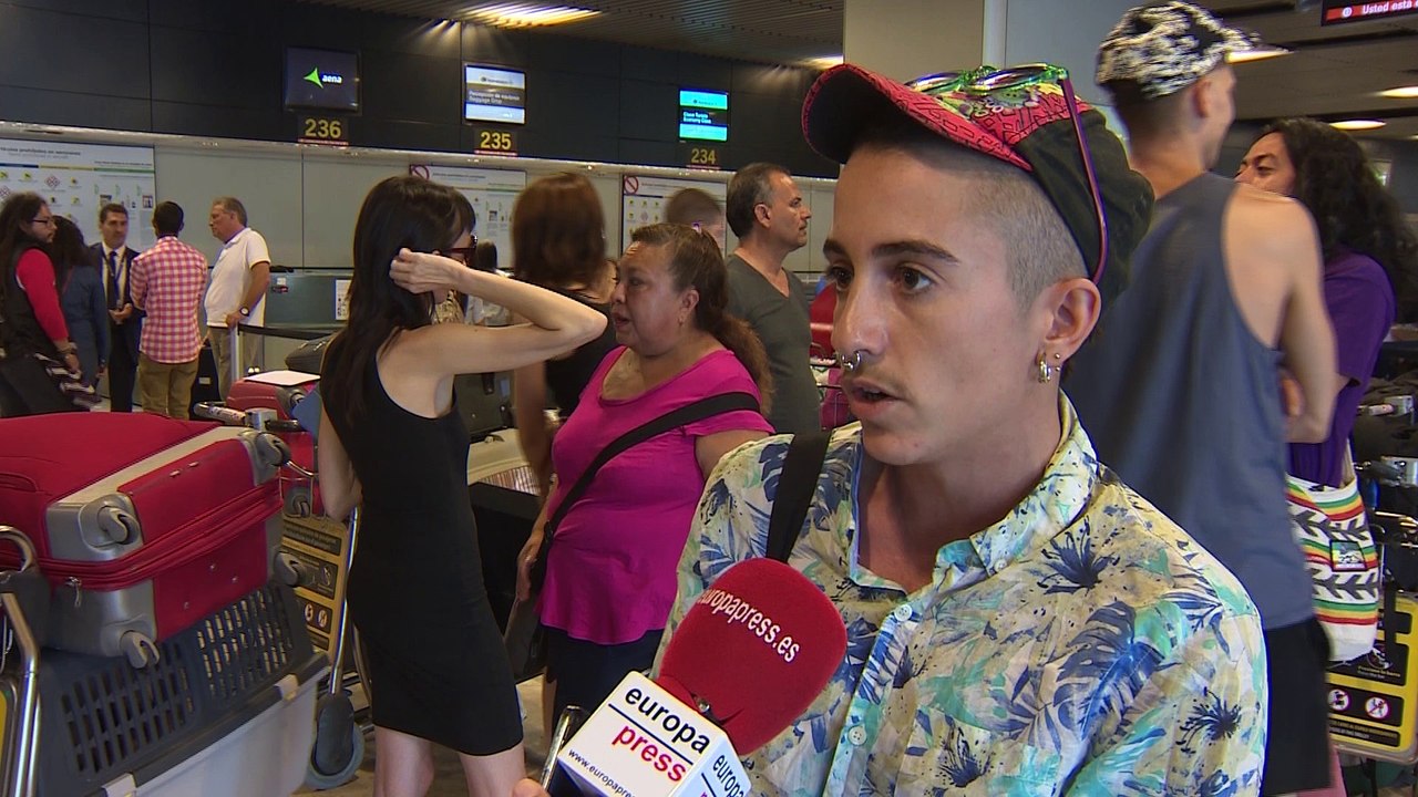 Empiezan a volar los mexicanos atrapados en Barajas