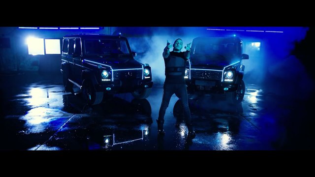 VUK MOB & MARKO MORENO FEAT. MC STOJAN - ONA DRZI LOVU (OFFICIAL VIDEO)