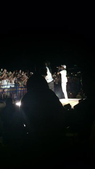 Video Shows Moment Railing Collapses at Snoop Dogg Concert