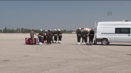 Hakkari'deki Terör Saldırısı - Şehit Olan Uzman Çavuşların Cenazesi Memleketlerine Gönderildi