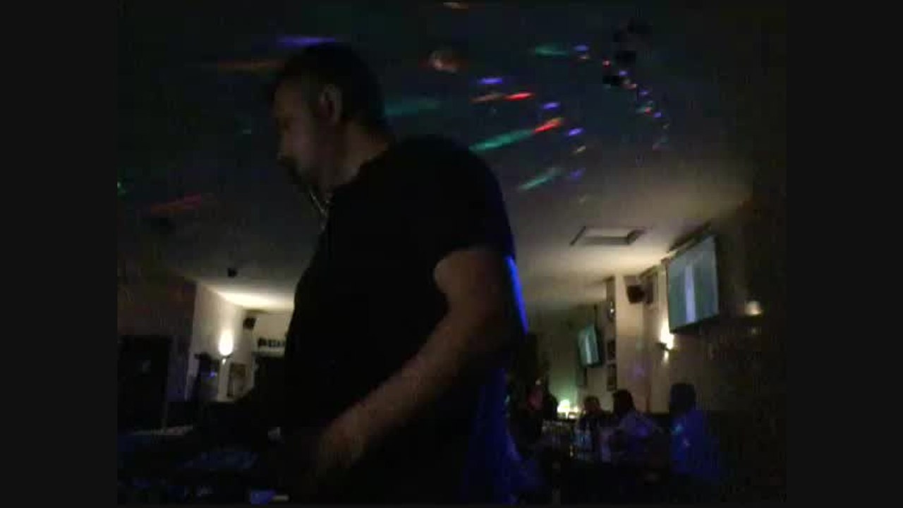 andy riley singing sail this ship alone.mp4